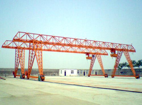 80（50 60  90   100  120  ）噸龍門吊，門式起重機(jī)做多大的地基？
