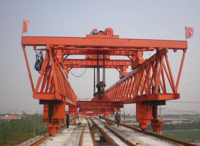 JQJ40M-160T架橋機在使用過程中的安全技術注意事項有哪些?那JQJ40M-160T架橋機的作業(yè)要求的？