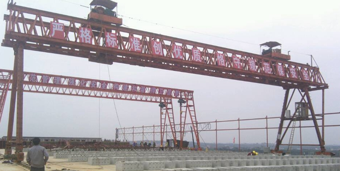 架橋建路用的T型梁造價要多少？提梁機該怎么選擇？價格是多少呢？
